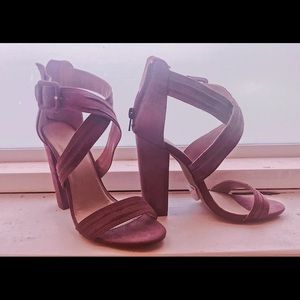 purple/ mauve heels size 6.5